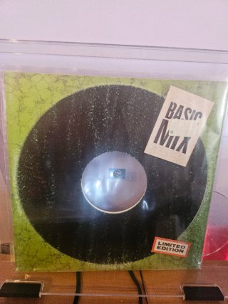 Johnny O - Fantasy Girl (Basic Mix)