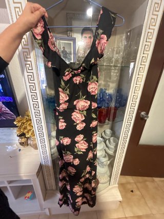 Vestido elegante flores negro y rosa