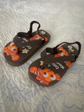Chanclas bebé con agarre tobillo T.22
