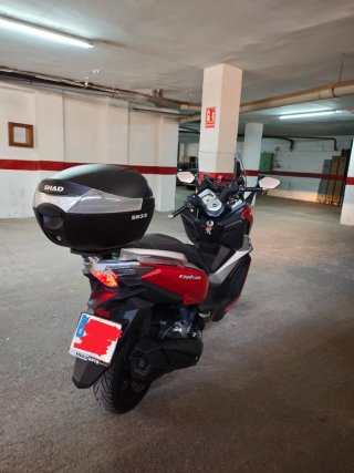 Sym Cruisym 300 Maxi Scooter