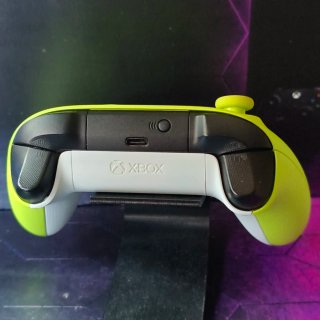 Mando Xbox Series X|S Electric Volt