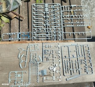 Piezas sobrantes aviones 1/48