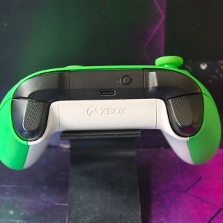 Mando Xbox Series X|S Velocity Green
