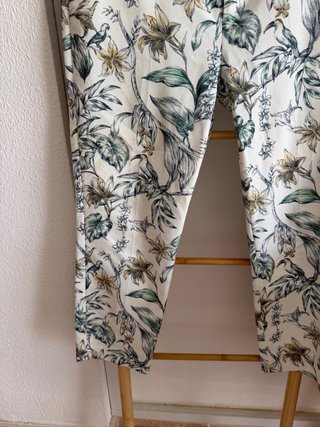 Pantalón Capri Zara Estampado Tropical