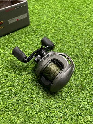 Carrete de pesca Casting Ducket 300 LG