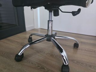 Silla de Oficina Negra