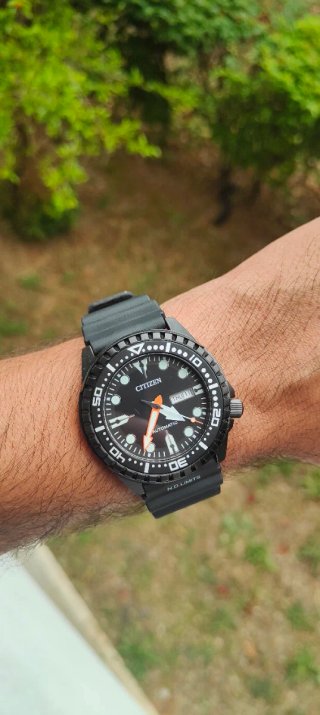 Citizen Marine Sport Automatico NH8385-11E nero