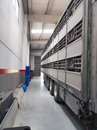 Pezzaioli Jaula Ganadera