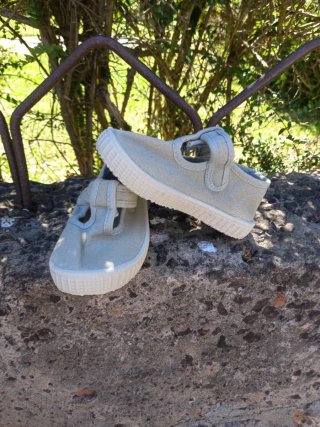 Calzado niño número 22