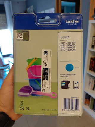 Cartuchos de tinta Brother LC221 y LC223