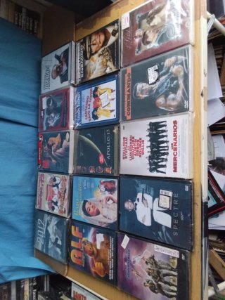 LIQUIDACIÓN DE PELÍCULAS,,,PRECINTADAS,,,,,