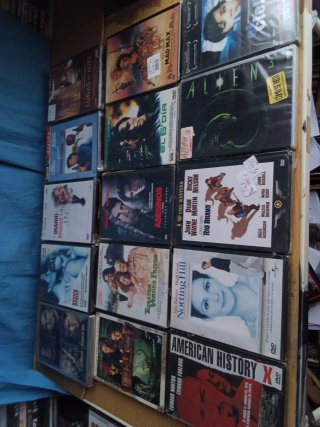 LIQUIDACIÓN DE PELÍCULAS,,,PRECINTADAS,,,,,