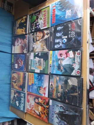 LIQUIDACIÓN DE PELÍCULAS,,,PRECINTADAS,,,,,