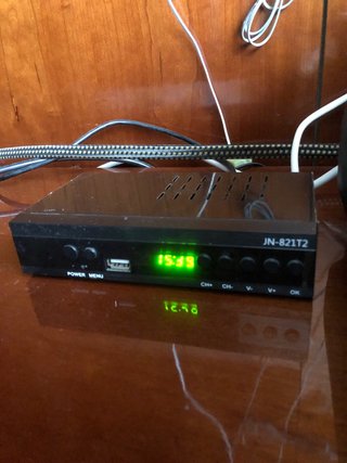 Televisión LG 32" + Decodificador TDT HD