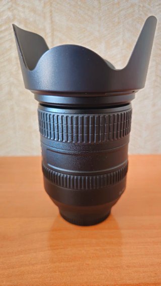 Objetivo Nikon 18-200 VR