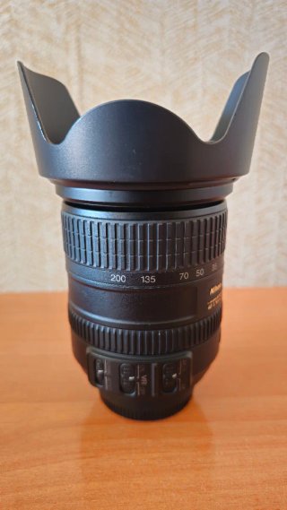 Objetivo Nikon 18-200 VR