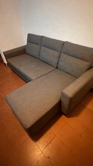 Sofá modular gris de tela