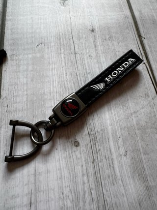 LLAVERO DE CUERO HONDA MOTO LOGO