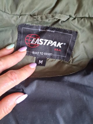 Chaqueta EASTPAK verde