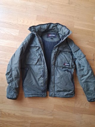 Chaqueta EASTPAK verde