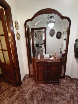 Mueble de entrada madera y cristal