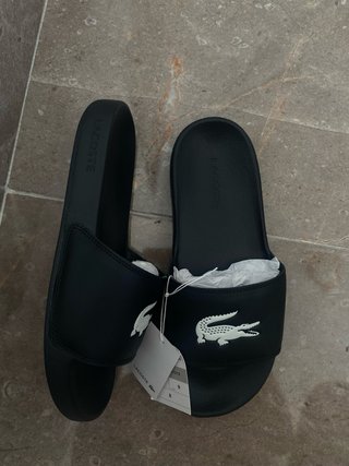 Chanclas Lacoste Negras