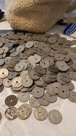 Lote monedas euro  y 1927 1934 y 1937 España