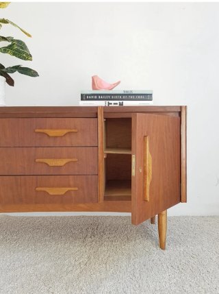 Aparador Mid Century. Vintage, 70s.