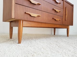 Aparador Mid Century. Vintage, 70s.