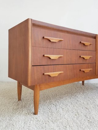Aparador Mid Century. Vintage, 70s.