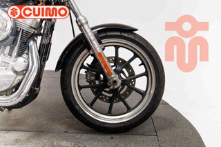 HARLEY DAVIDSON SPORTSTER 883 SUPERLOW