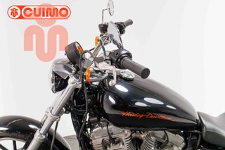 HARLEY DAVIDSON SPORTSTER 883 SUPERLOW