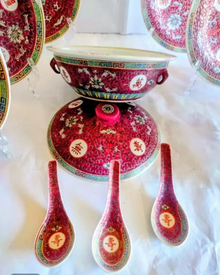 Conjunto Familia Rosse : Tibor, Sopera, Platos y C