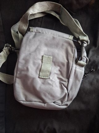 Mochila pequeña de bolsillo o colgada