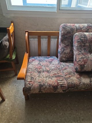 Sofá 1.70m tela y madera