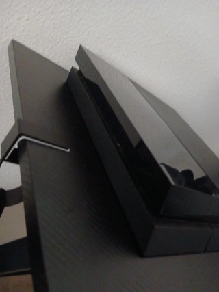 PS4 Estándar + 2 Mandos Negros + cables originales