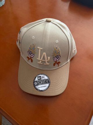 Gorra New Era LA Beige y Marrón