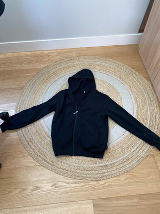 Sudadera básica negra con capucha niño