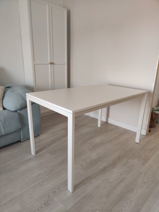 Mesa VIHALS IKEA 125x74 cm