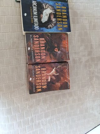 Colección de libros Nacidos de la Bruma, Brandon S