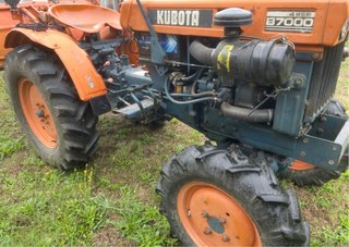 Tractor Kubota B7000