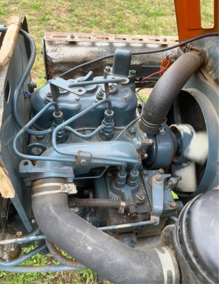 Tractor Kubota B7000