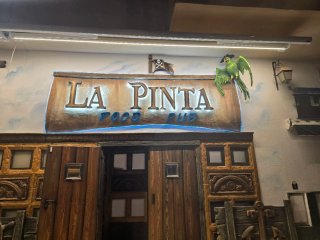 Traspaso con licencia bar comida y música.