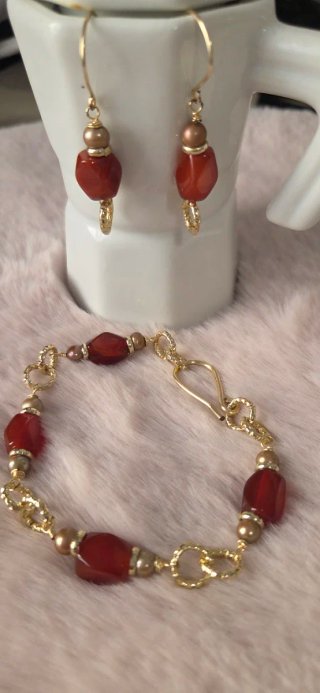 Conjunto de pulsera y aretes