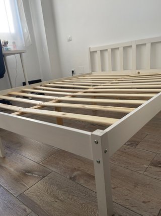 Estructura de cama de madera