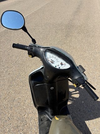 Moto 49cc Scooter