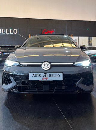 Volkswagen Golf 2024