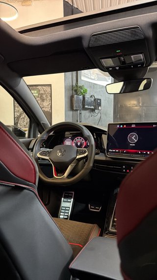 Volkswagen Golf 2024