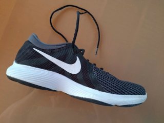 Deportivas Nike Revolution 4 EU Talla 42.5