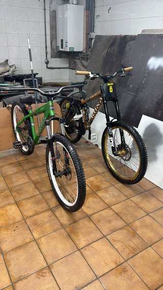 Kona Stinky Dee-Lux DH Bici Montaña